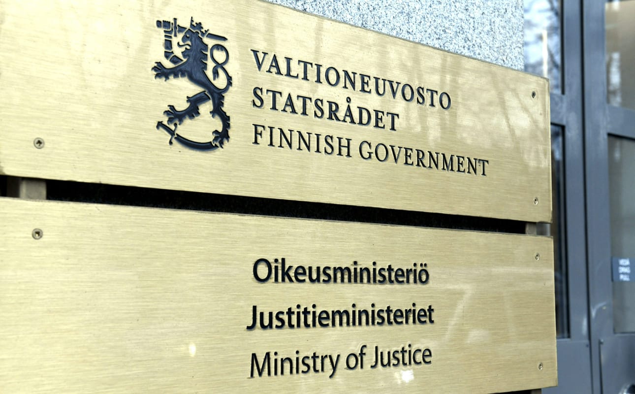 Oikeusministeriö pohtii kuntalaisaloitepalvelun muuttamista palvelun väärinkäytön takia. LEHTIKUVA / Heikki Saukkomaa