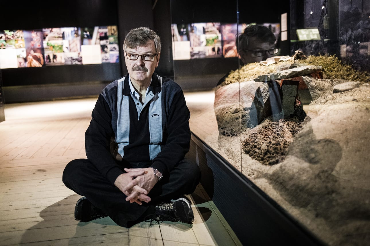 Lapin maakuntamuseon johtaja ja arkeologi Hannu Kotivuori on löytänyt Rovaniemen Sierijärveltä yli 2 000 vuotta vanhoja raudanvalmistuspaikkoja. Yhtä raudanvalmistusuunia pääsee ihailemaan Lapin maakuntamuseon perusnäyttelyssä.