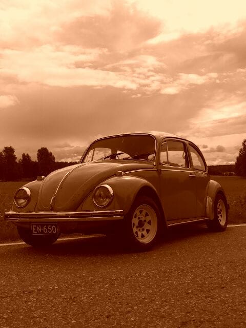 Kuvassa vuosimallin -72 kupla on palvellut kajaanilaisen Sanna Hurskaisen kesäautona jo vuodesta 2009.