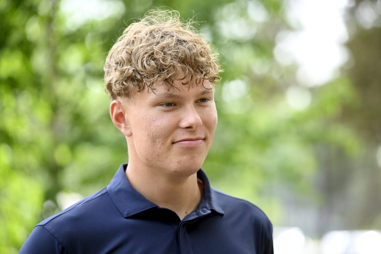Oskari Paldanius vieraili torstaina poikien nelinpelin grand slam -voiton kunniaksi järjestetyssä kahvitilaisuudessa Helsingissä. LEHTIKUVA / Vesa Moilanen