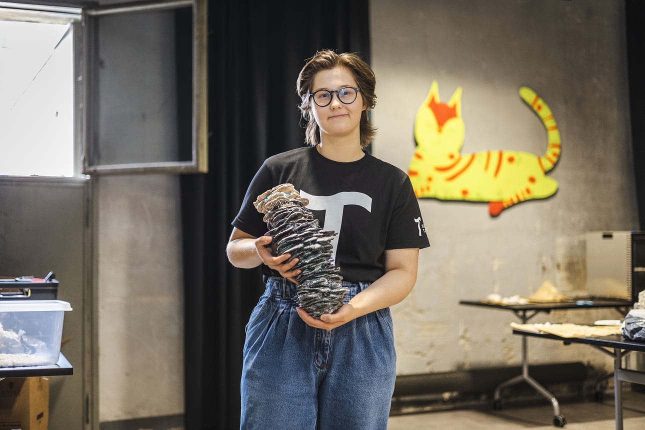 Gabriella Presnal työskentelee Seinäjoen Taidehallilla.