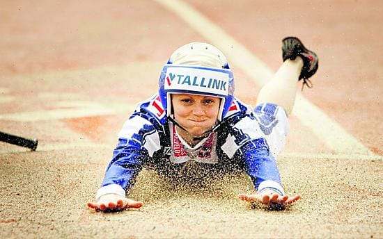 Idän Kaisa Salmela oli lauantaina hurjassa lyöntivireessä. Simon Kirin kasvatti paukutti yhden kunnarin ja neljä tavallista.