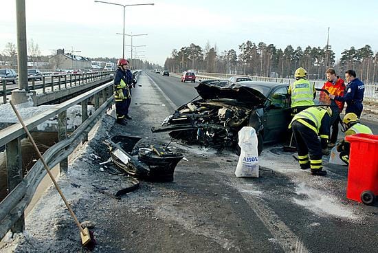 Esimerkiksi liikenneonnettomuuksien tiedotukset kuullaan myös maakuntaradiossa.