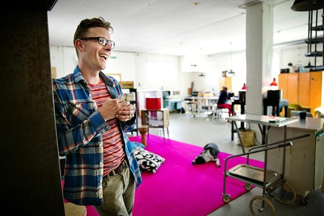 Jukka Rajala-Granstubb pyörittää Malaktaa yhdessä Ann-Maj Granstubbin kanssa.