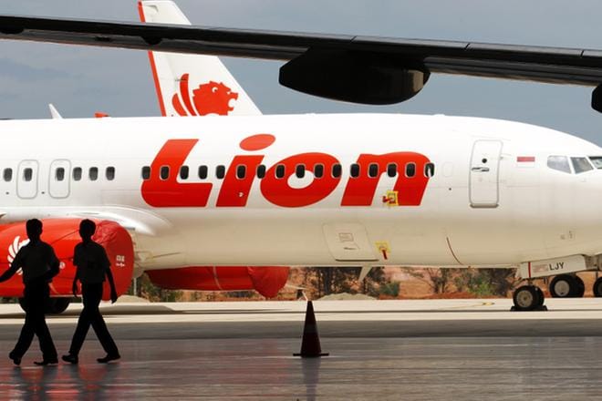 Lion Air -lentoyhtiön matkustajakone on syöksynyt mereen. Koneessa oli 189 ihmistä. KUVA: BAGUS INDAHONO