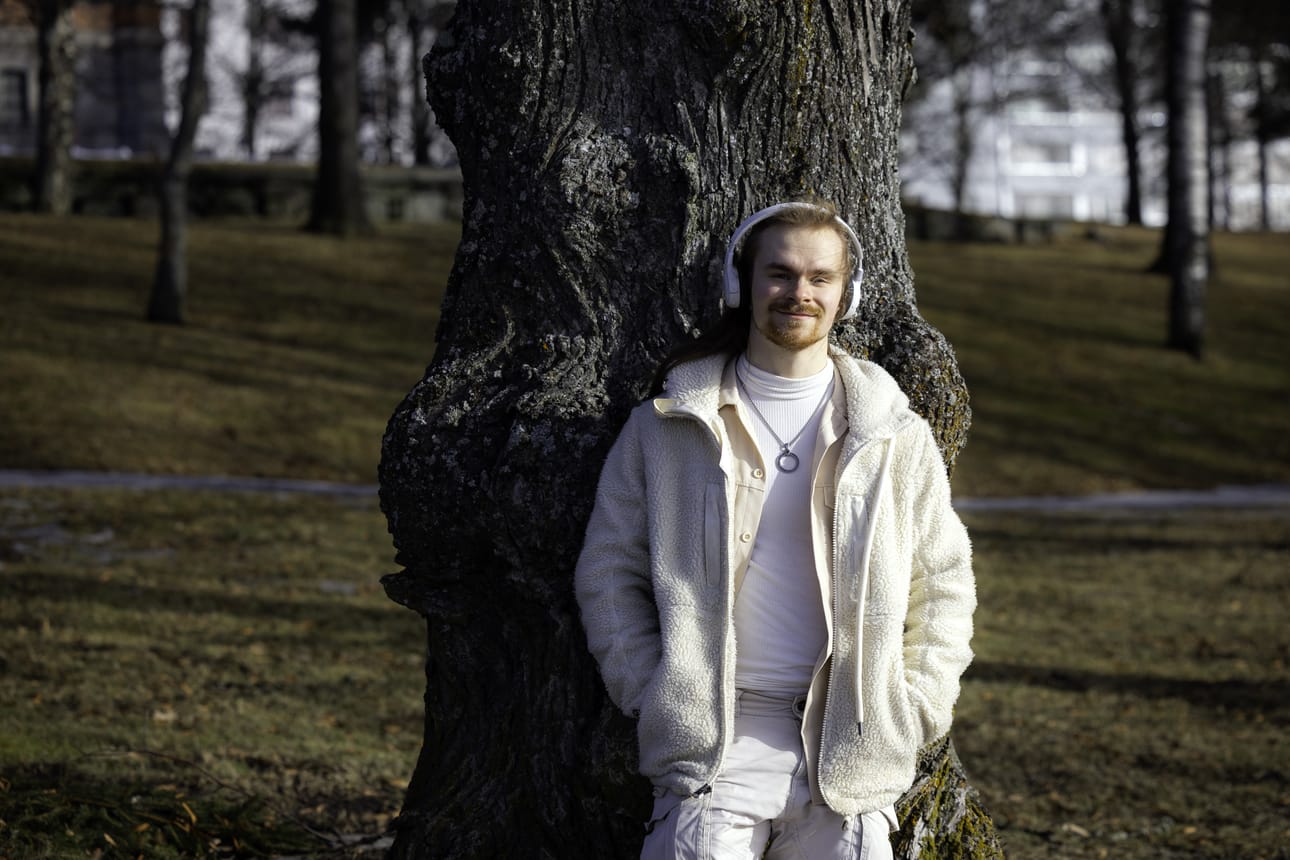 Mikko Peltomäki on vaasalainen musikaaliartisti, joka on nyt elämänsä tilaisuuden äärellä.