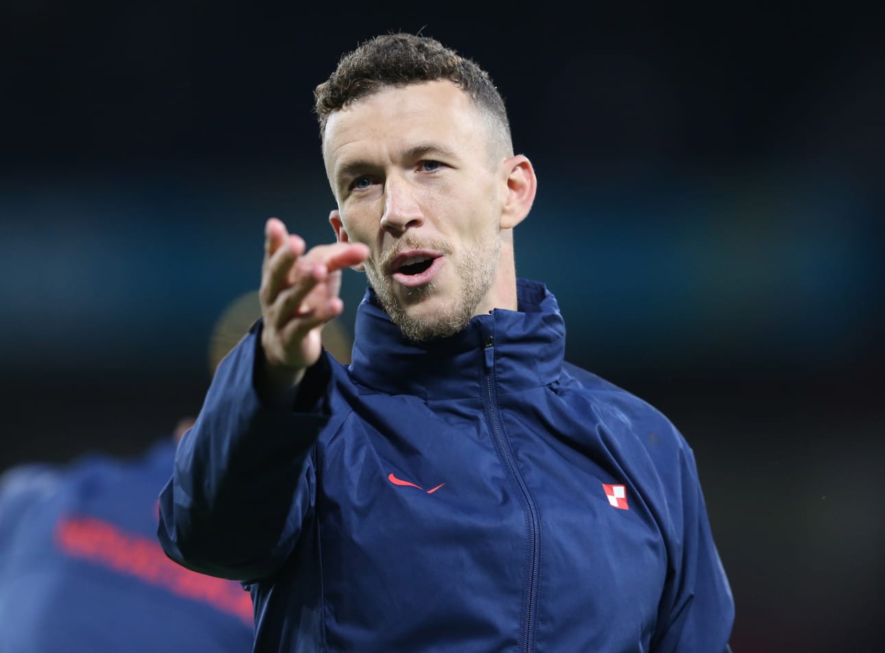 Kroatian tehohyökkääjä Ivan Perisic joutui sivuun koronatartunnan takia.