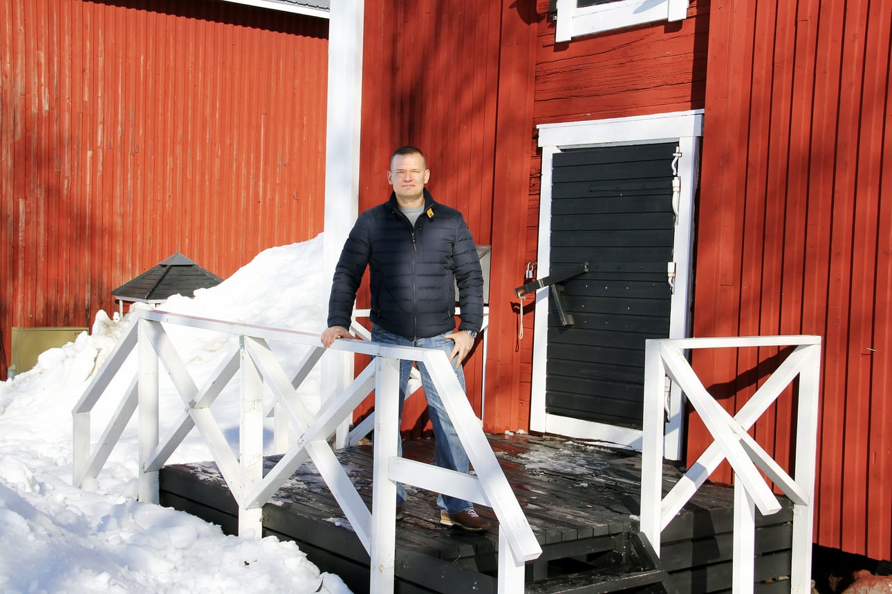 Yrittäjä Tommi Hälinen sanoo, että Safaris Cafe aukeaa kesäkuussa vanhaan Palosteen makasiiniin Kemin Sisäsatamassa.