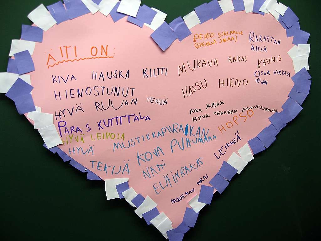 . Tässä liitteenä ajatuksia äidistä lapsilta.