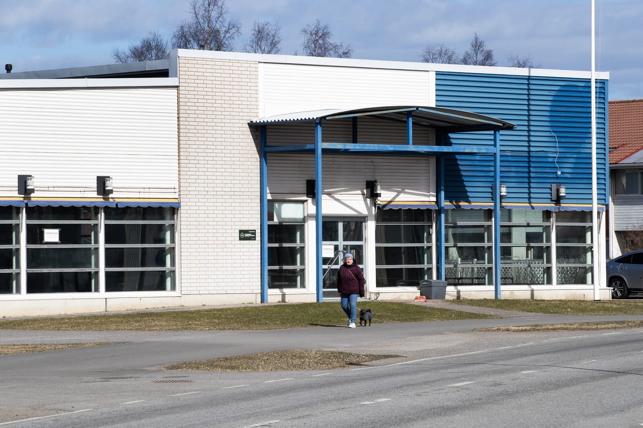 Sotka saattaa avautua Raahessa uudelleen nopeallakin aikataululla, mikäli franchise-yrittäjä löytyy pian. Kiinteistö, missä Sotka toimi aiemmin, kiinnostaa myös Toivo Sukaria.