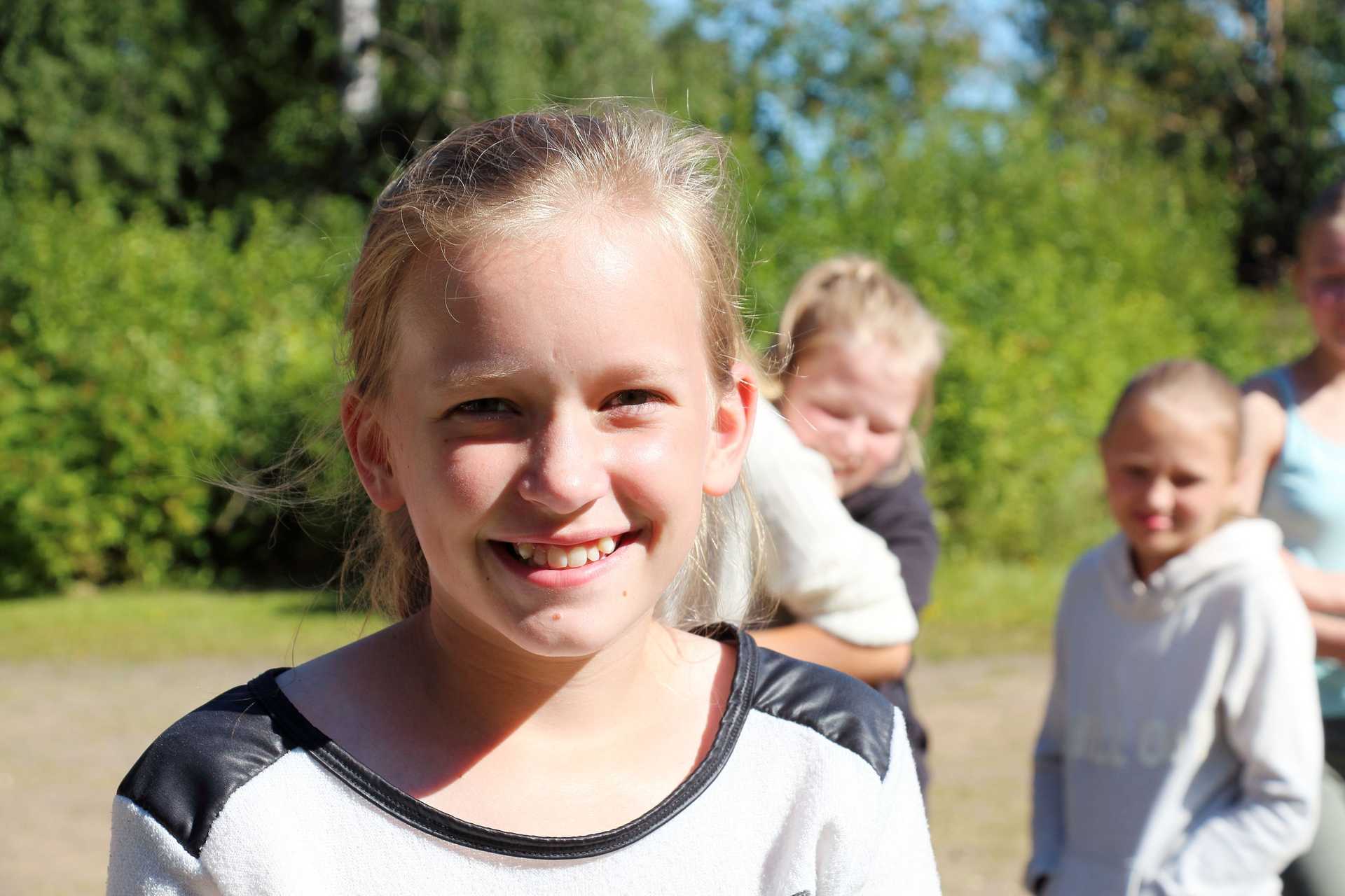 Fannimaria Mehtälä kertoo toiminnantäyteisen päivän perinteiden parissa olleen hyvä, opittu on paljon.
