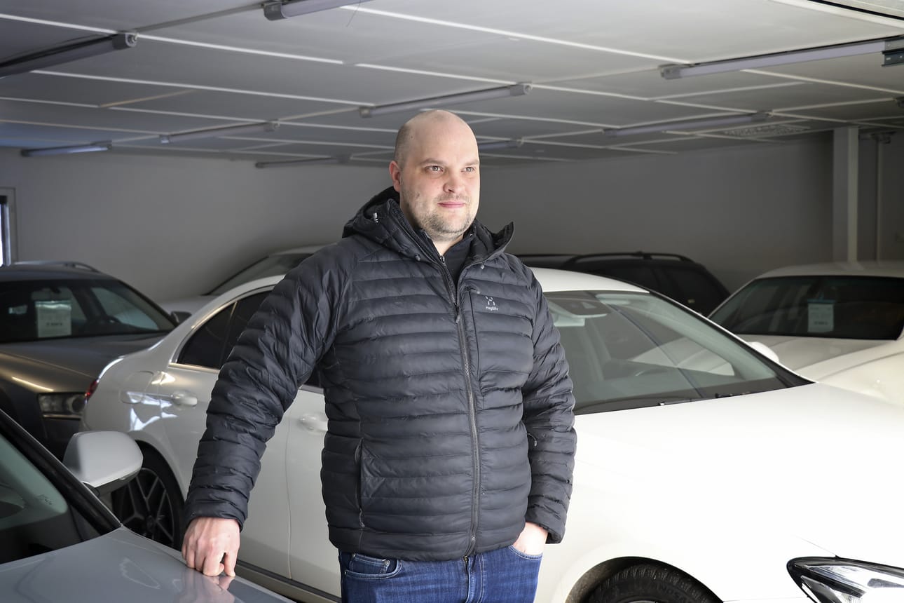Dieselin korkea hinta on saanut ihmiset varpailleen, vaikka onhan bensakin kallista, Cars Perhon Jarkko Kellokoski toteaa.