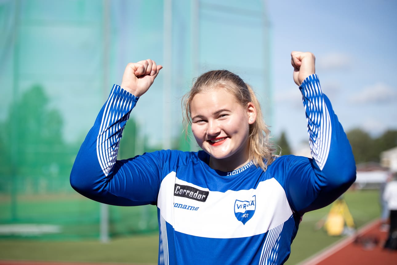 Sara Killinen on lupaavassa moukarivireessä. Arkistokuva.