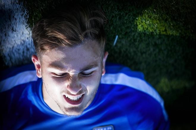 Albion Ademi ei valita kuumuudesta. Kuva: Outi Neuvonen