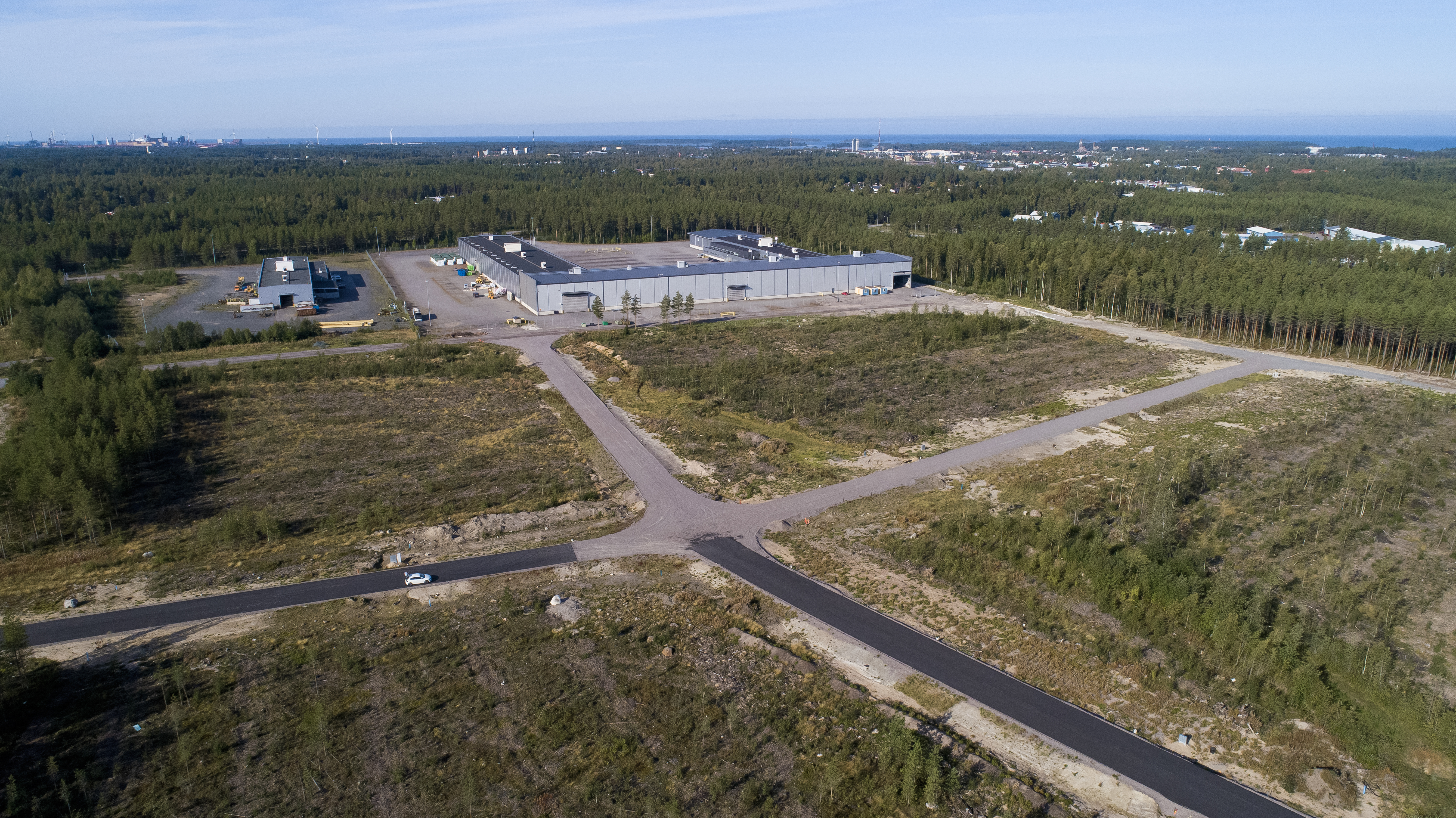 Kaupunginmetsän teollisuusalue näyttää tältä nyt, kun sen puusto on hakattu.