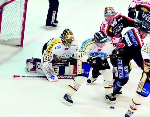 Totutun varma. Niklas Bäckström oli jälleen Kärppien parhaimmistoa.