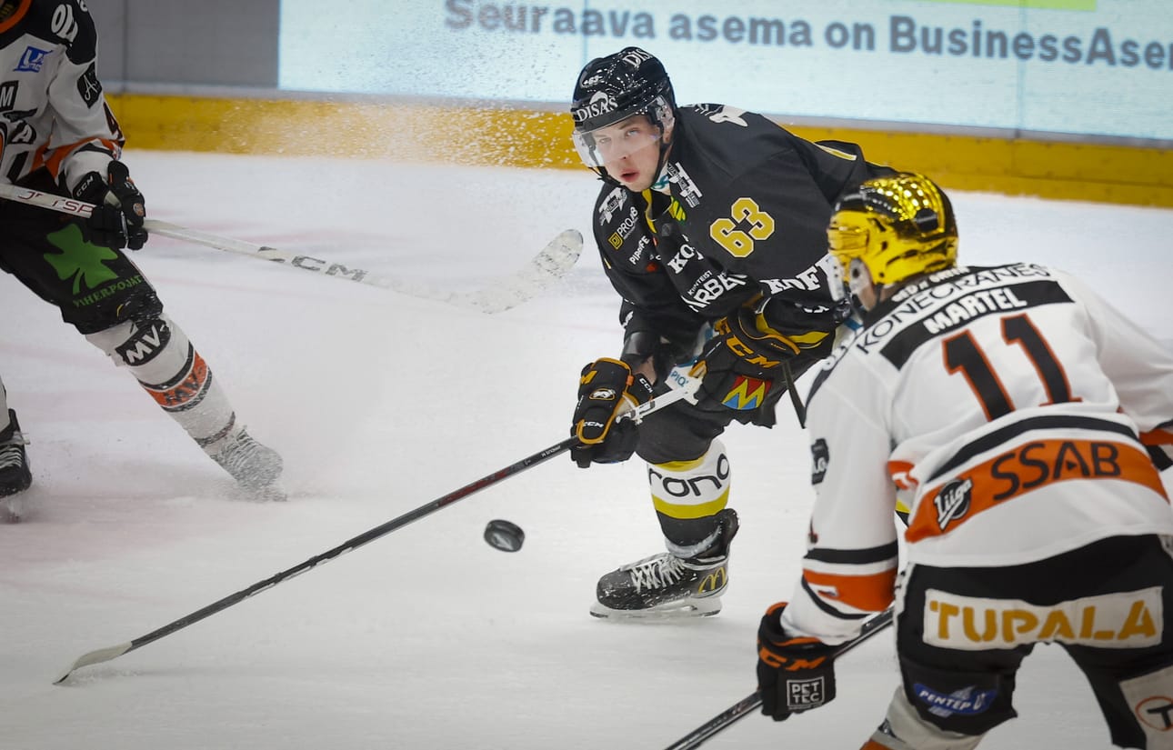 25-vuotias Martin Jandus debytoi viime kaudella Tshekin A-maajoukkueessa Euro Hockey Tourin otteluissa. Puolustaja pelaa Oulussa kahden vuoden sopimuksella.