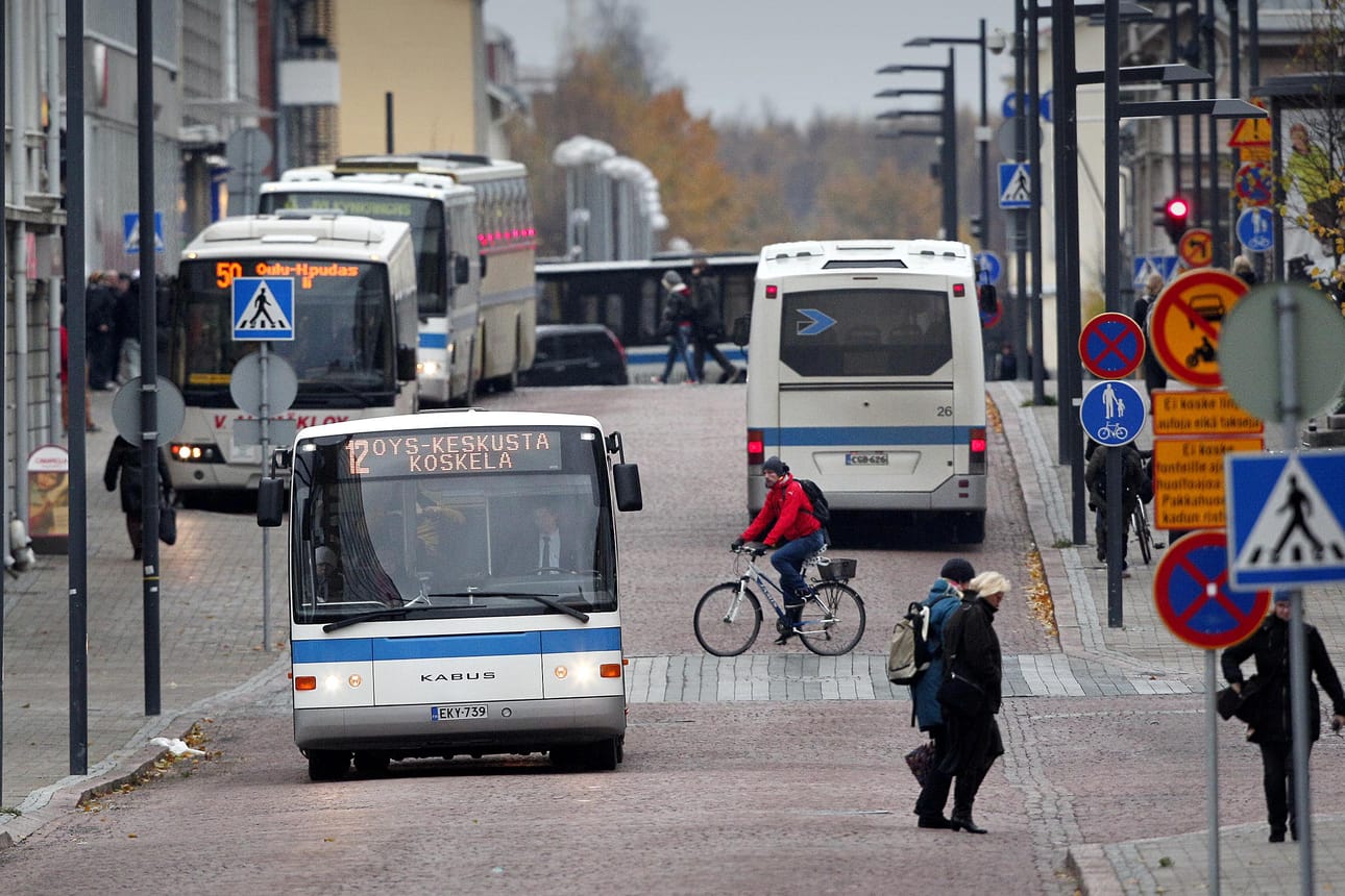 Joukkoliikenne ja lippujärjestelmä uusitaan vuonna 2014.