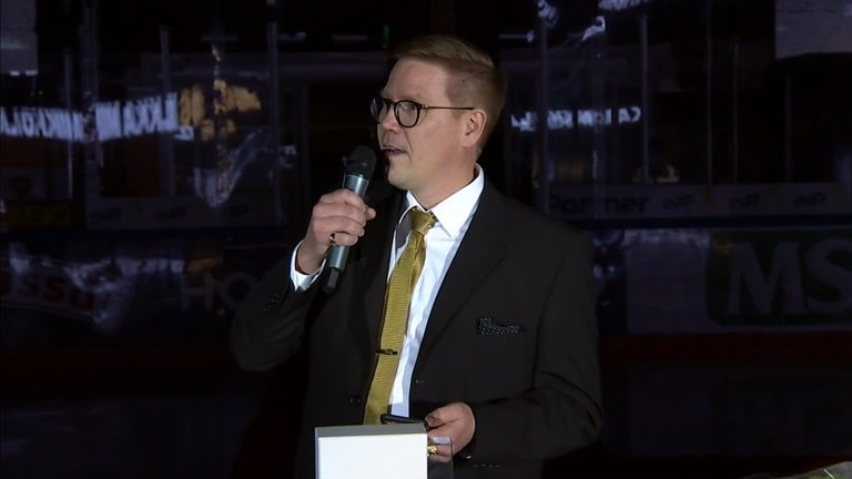 Kärpät muisti Ilkka Mikkolaa pitkän kaavan mukaan