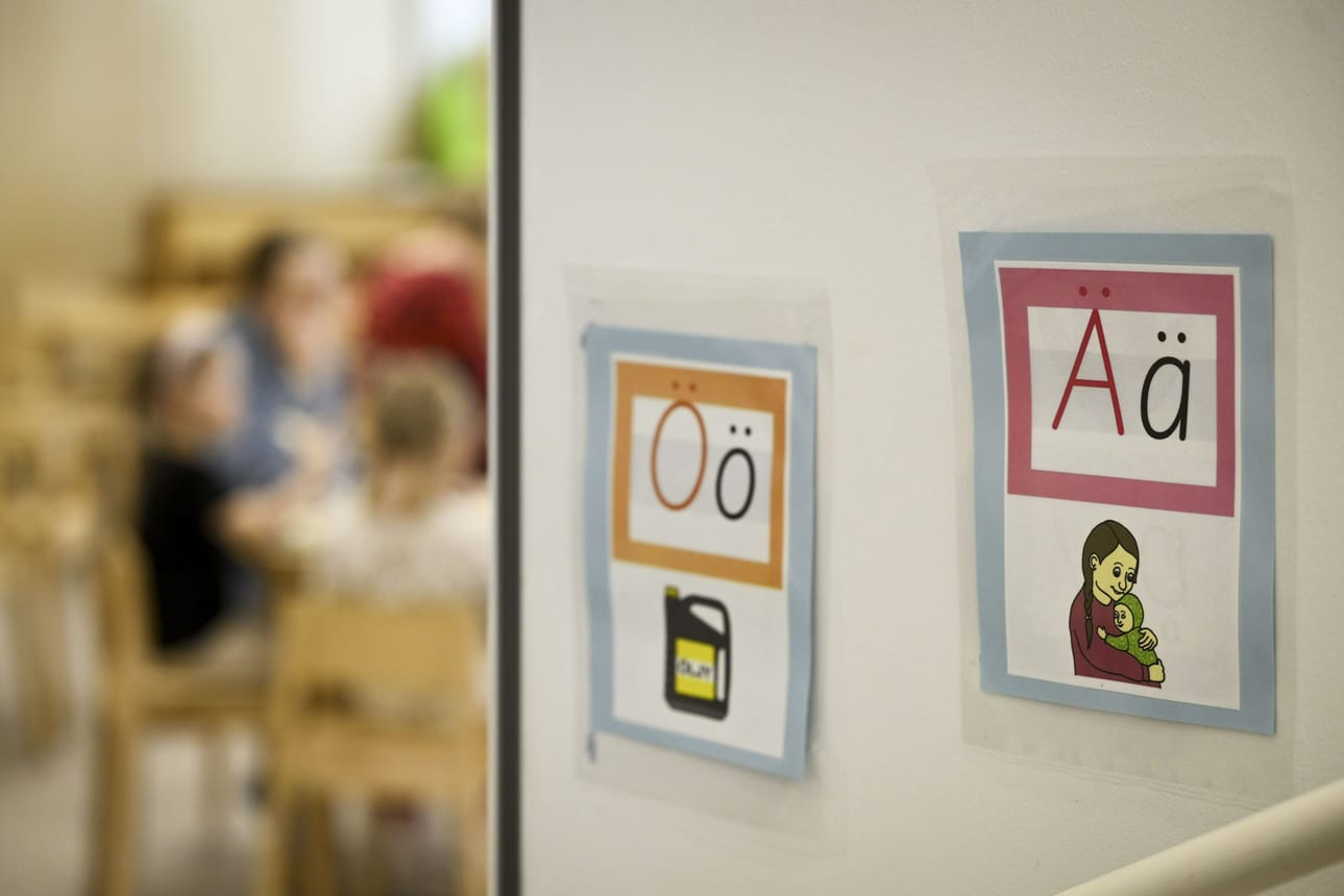 Päiväkodissa lapset opettelevat erilaisia taitoja. Kirjoittaja haluaisi sinne myös teknistä opetusta.