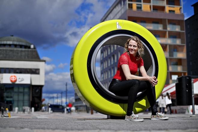 Niina Koskipalon mukaan Seinäjoen uuden torin ei ole tarkoituskaan olla heti valmis, vaan sitä kehitetään ja muokataan tarpeen mukaan. Kesällä on tulossa istutuksia. KUVAT: TOMI KOSONEN