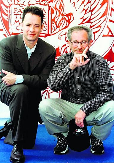 Steven Spielberg ilmoittaa ohjaajien ottaneen tietoisesti etäisyyttä George W. Bushin hallinnon arvomaailmaan.