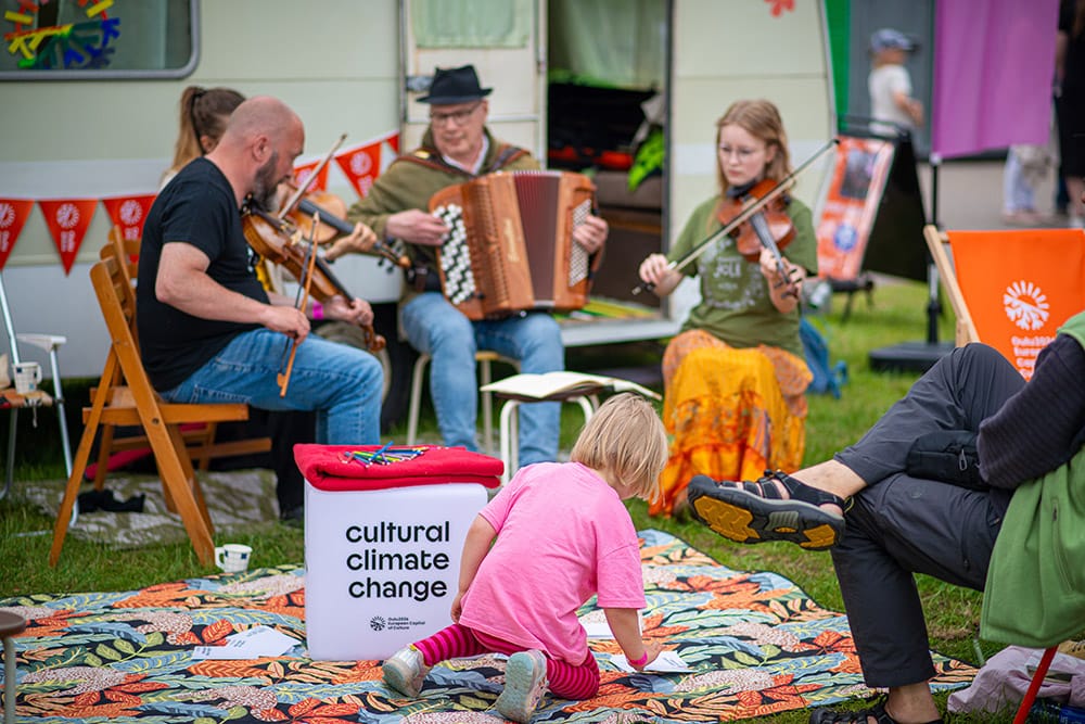 Haapavesi Folk Music Festival järjestetään juhannuksen jälkeen, tänä kesänä jo 37. kerran.