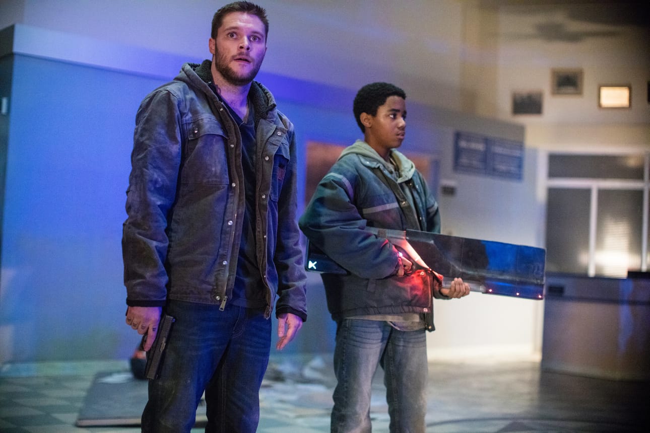 Jack Reynor ja Miles Truitt alkavat olla valmiita kohtaamaan pahikset. Kuva: Venetsia