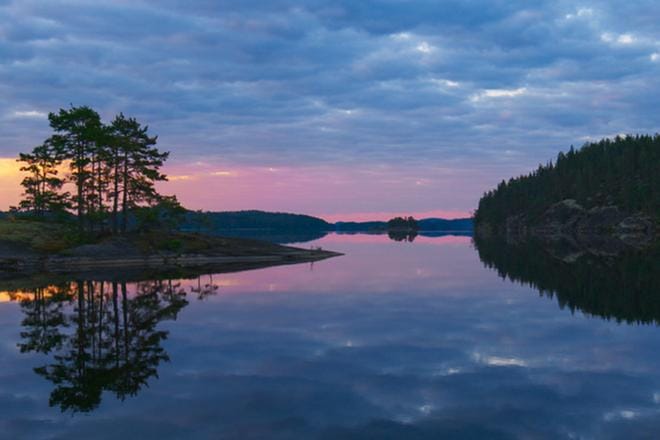 Luontosinfonia on kaunis ja meditatiivinen musiikillinen hetki suomalaisessa luonnossa sen kaikkina vuodenaikoina. KUVA: Matila & Röhr Productions Oy