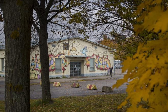 Vanhan linja-autoaseman purkamista on jo valmisteltu, ja ensi viikolla työt alkavat toden teolla. KUVA: MINNA ANTILA