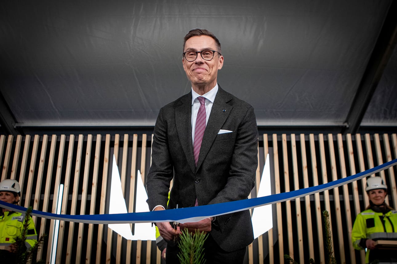Presidentti Alexander Stubb Metsä Fibren Kemin biotuotetehtaan vihkiäisissä. Uudenvuoden puheessaan hän korosti myös viennin tärkeyttä Suomelle.