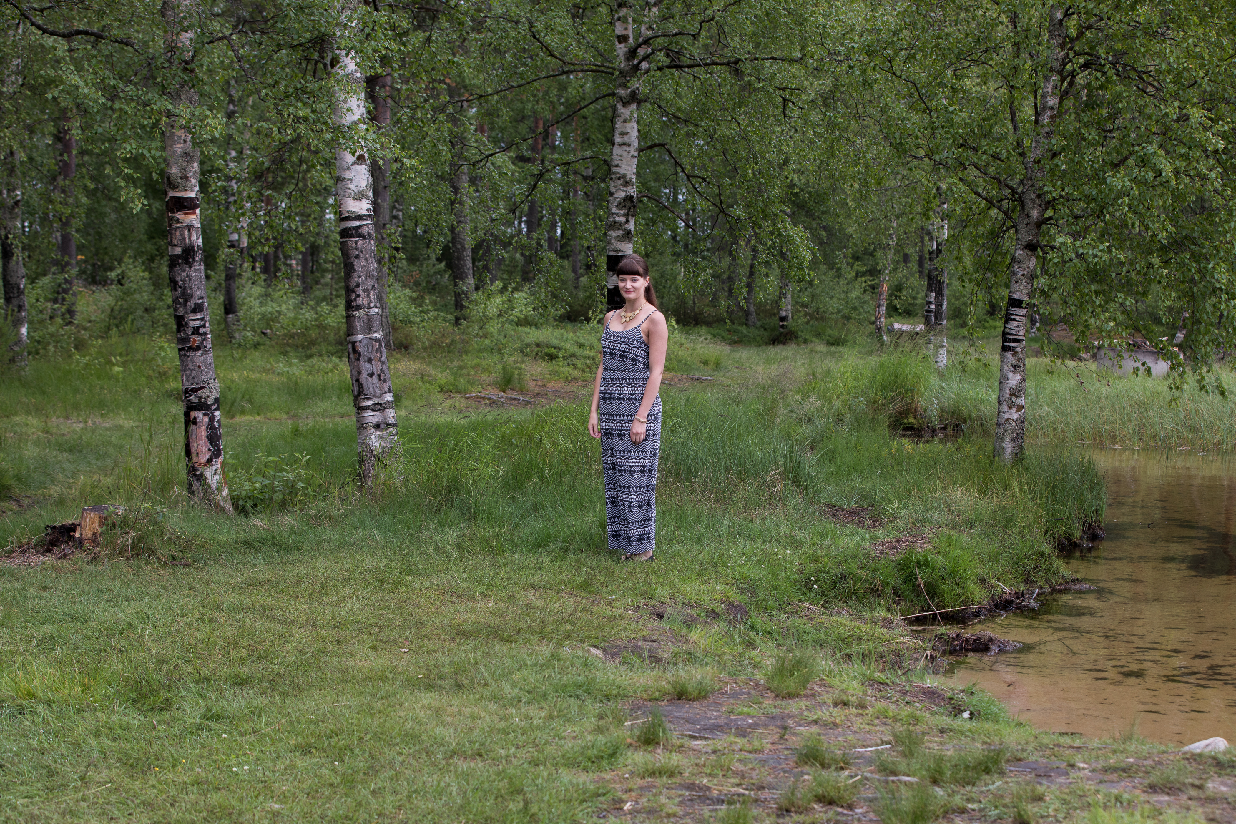 Ei näin. Sama kuvauspaikka, kaksi erilaista kuvaa. Tämä kuva on otettu niiltä sijoilta pahemmin miettimättä.