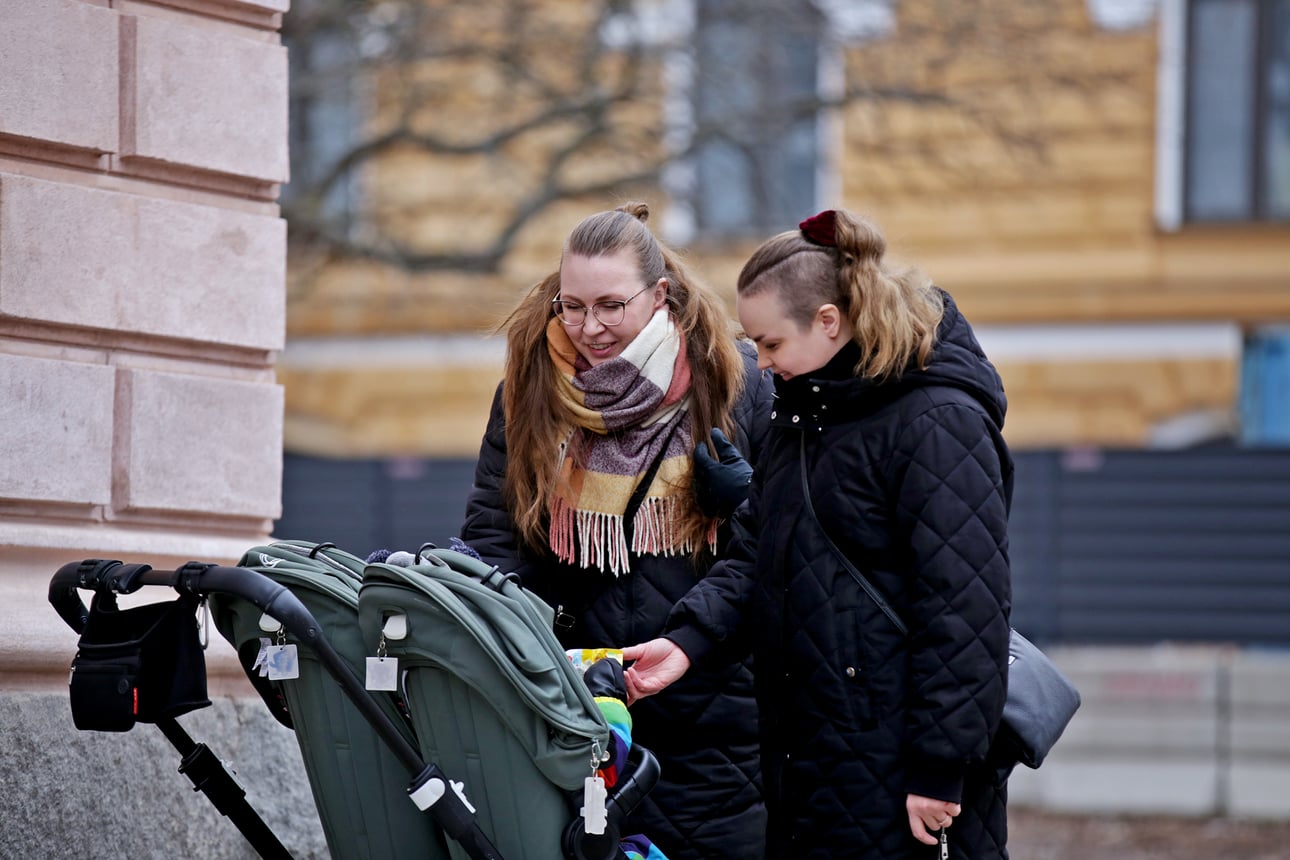 Mira ja Kaisu Koskinen saivat vuosien kipuilun jälkeen kaksoset – "Perhe voi olla muutakin kuin isä, äiti ja lapset"