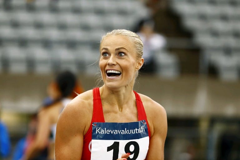 Lotta Harala, 31, kilpailee pika-aidoissa. Hän aitoo ensimmäisen kerran elämässään aikuisten MM-kisoissa.