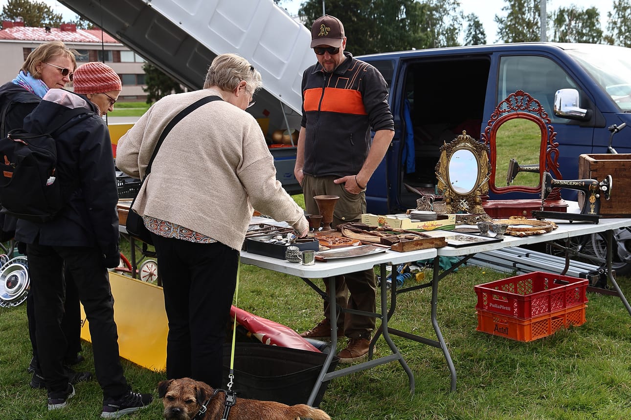 Raahen Pimiät Megaromppeet -tapahtumassa on myynnissä käytettyä tavaraa.