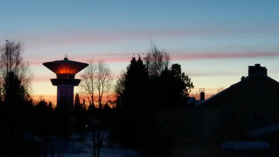 Vesitornin valaisu on puhuttanut.