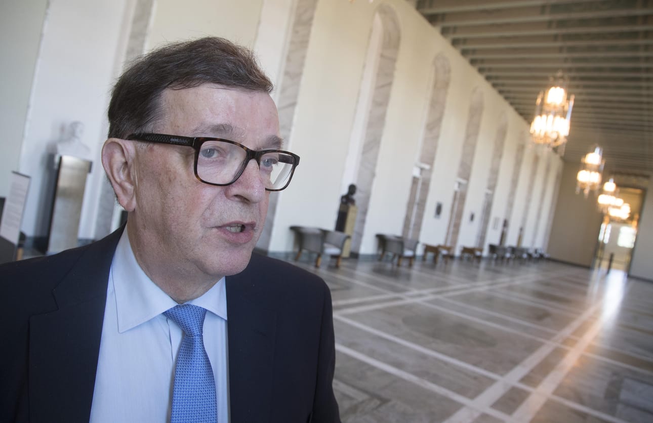 Fjodorov arveli, että silloinen presidentti Mauno Koivisto ja ulkomisteri Paavo Väyrynen (kuvassa) olisivat tietäneet pohdinnoista. Arkistokuva.
