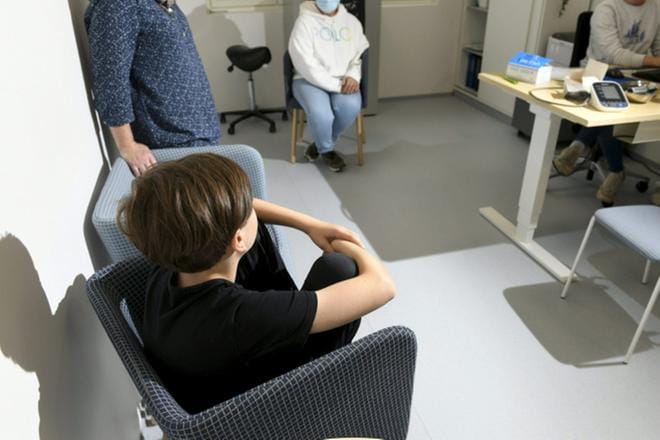 Alakoulun viides luokka on yksi hetkistä, jolloin peruskoululaiset ohjataan kouluterveydenhuollon määräaikaistarkastukseen. Kuva: Lehtikuva/Heikki Saukkomaa