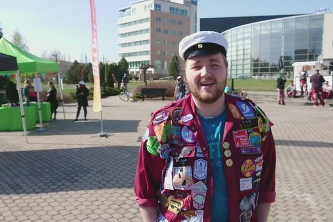Kuvakaappaus videolta.