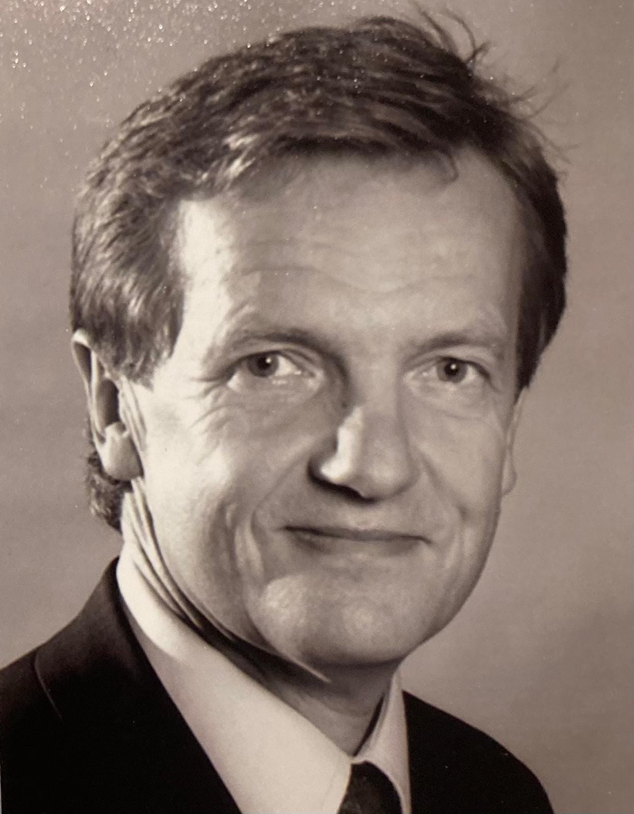 Heikki Salovaara 1948–2025.