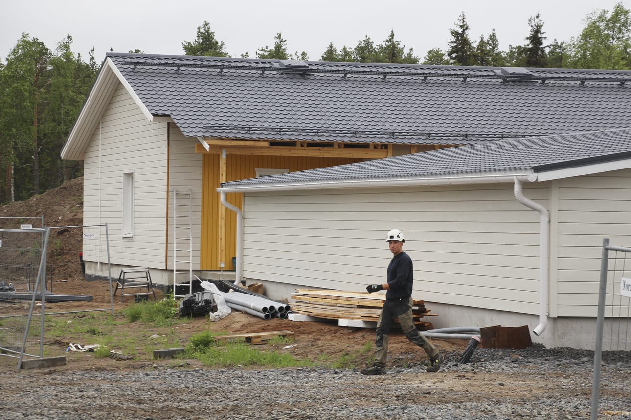 Oulaisten Amiraalin rivitalot Branderinkadulle valmistuvat aikataulun mukaan ensi keväänä.