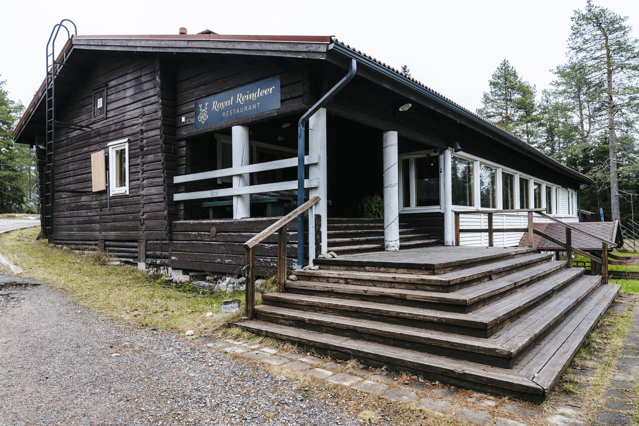 Ounasvaaran laella sijaitseva Ounasvaaran maja pistetään myyntiin.