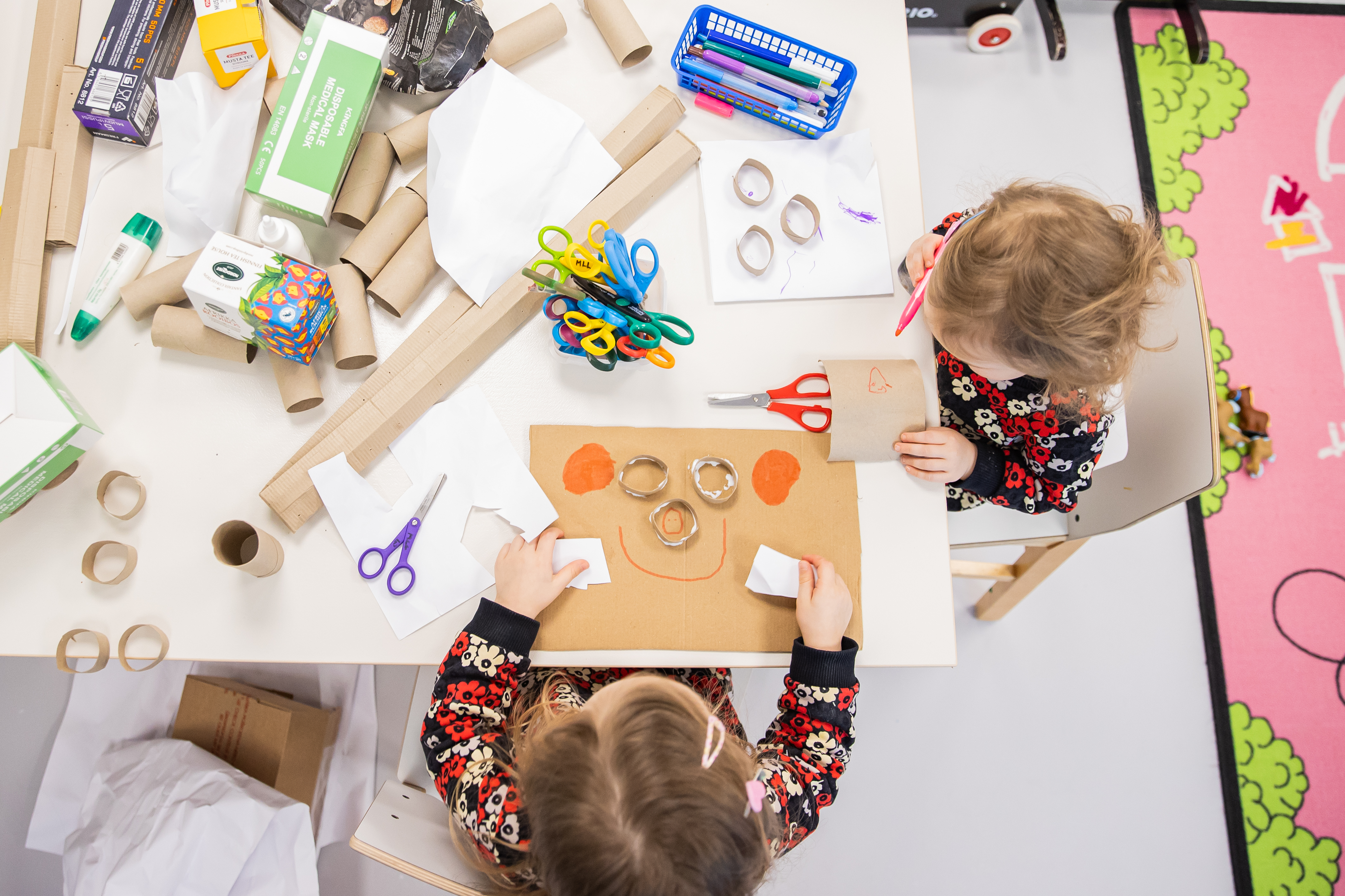 Järjestöjen rooli ja rakenteet murtuvat vauhdilla – jäämmekö vain hyväntekeväisyyden varaan?