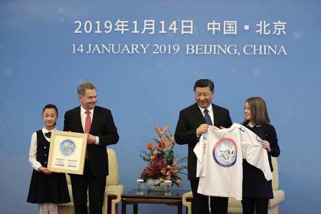 Presidentit Sauli Niinistö ja Xi Jinping avasivat Suomen ja Kiinan välisen talviurheiluvuoden Pekingissä. Suomalaiset talviurheiluyritykset tekivät lukuisia sopimuksia. KUVA: ANDY WONG