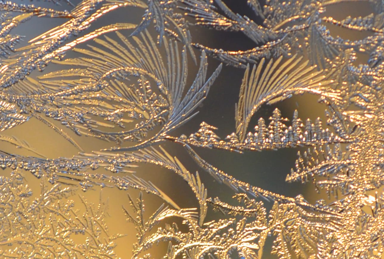 Pakkasherra nypläsi jääpitsin.