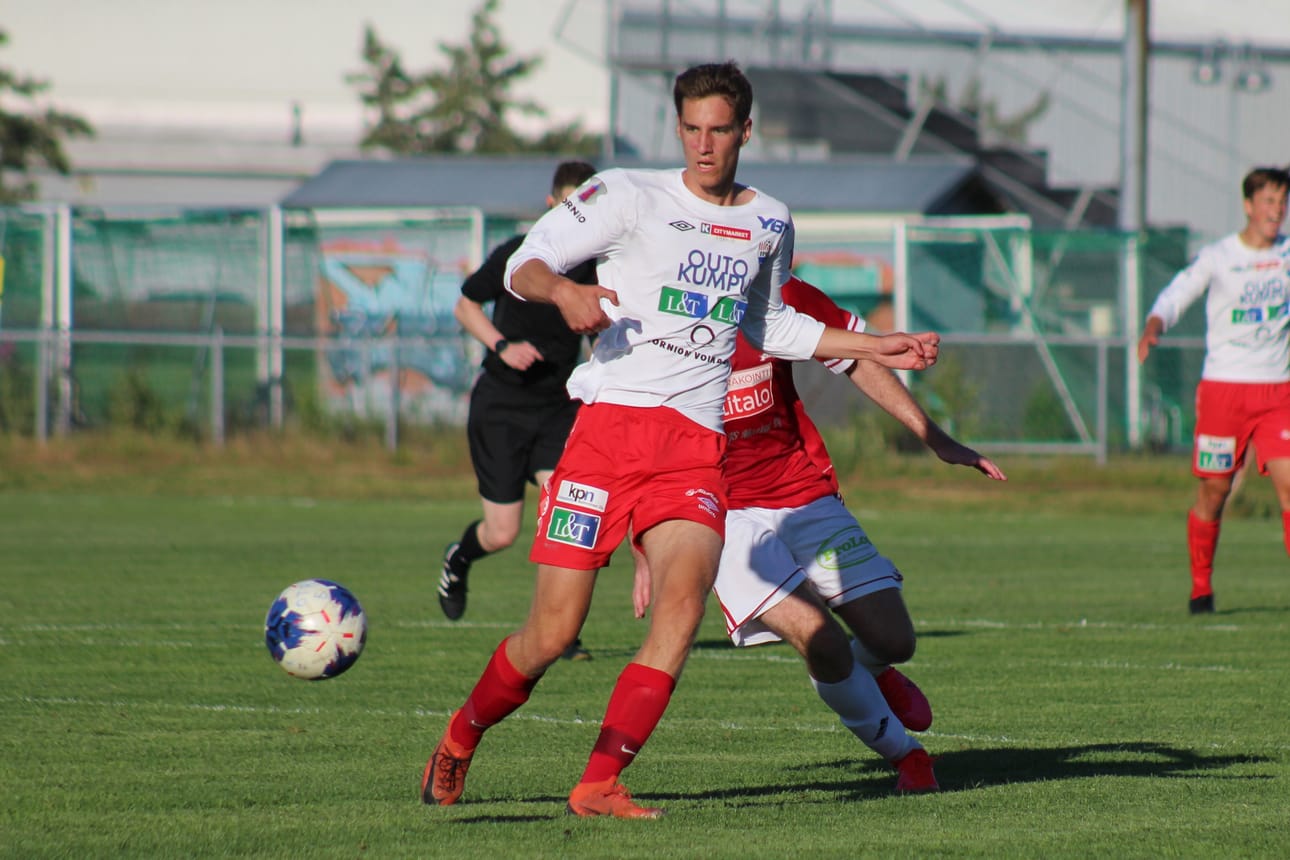 Lauri Iso-Koivisto on lupaava jalkapalloilija.