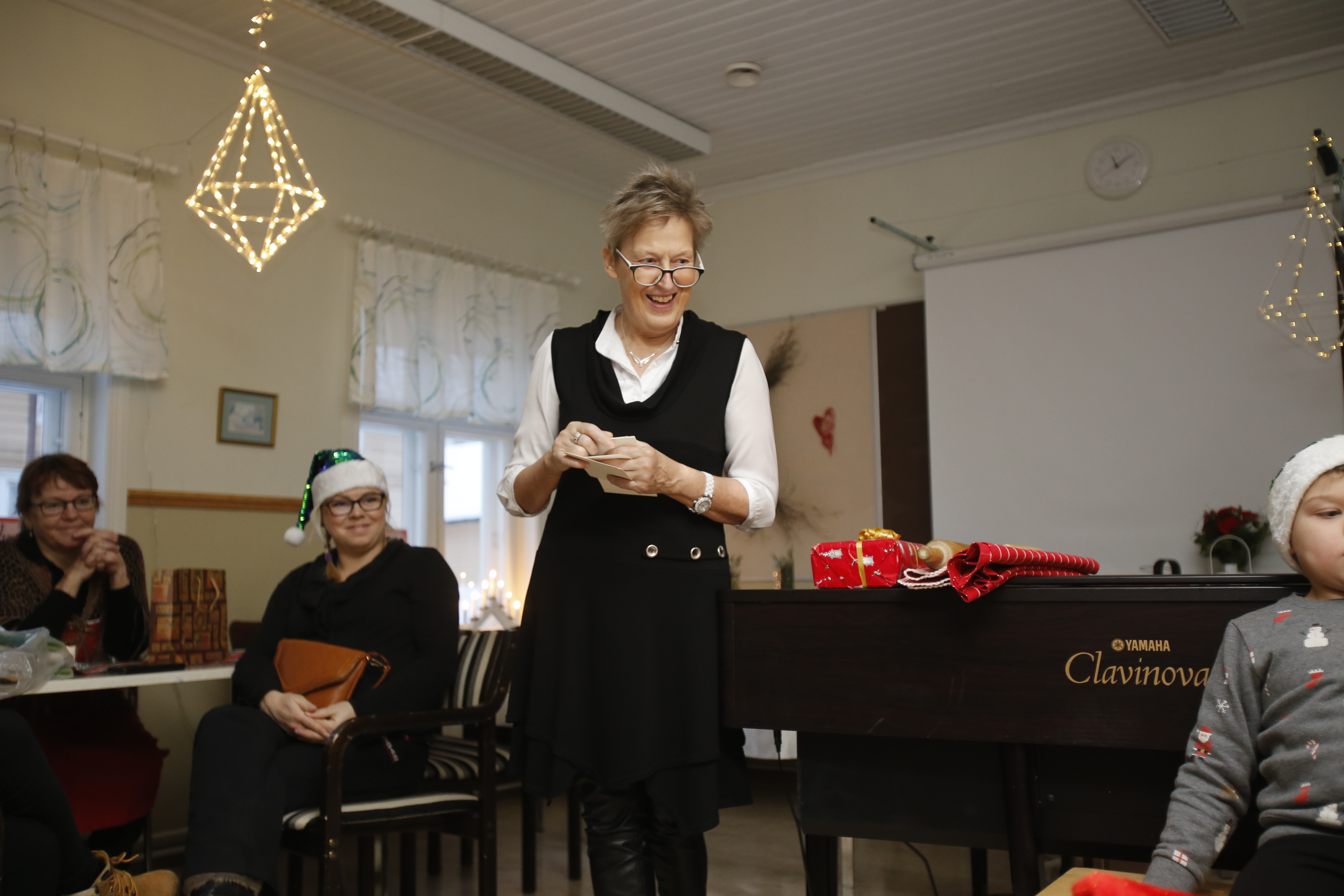 Annanpäivän tervehdyspuheen piti Raahen Fiia Inkeri Kerola.
