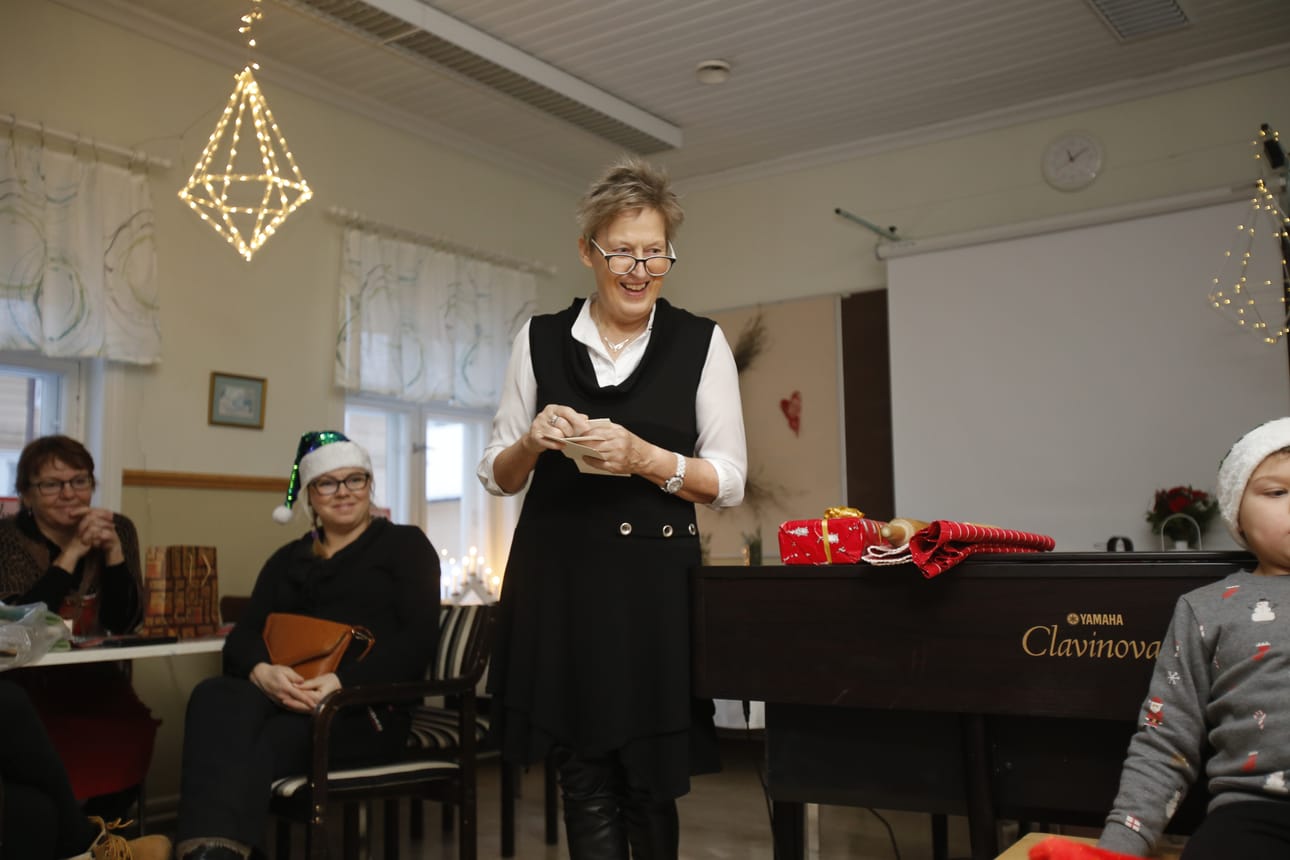 Annanpäivän tervehdyspuheen piti Raahen Fiia Inkeri Kerola.