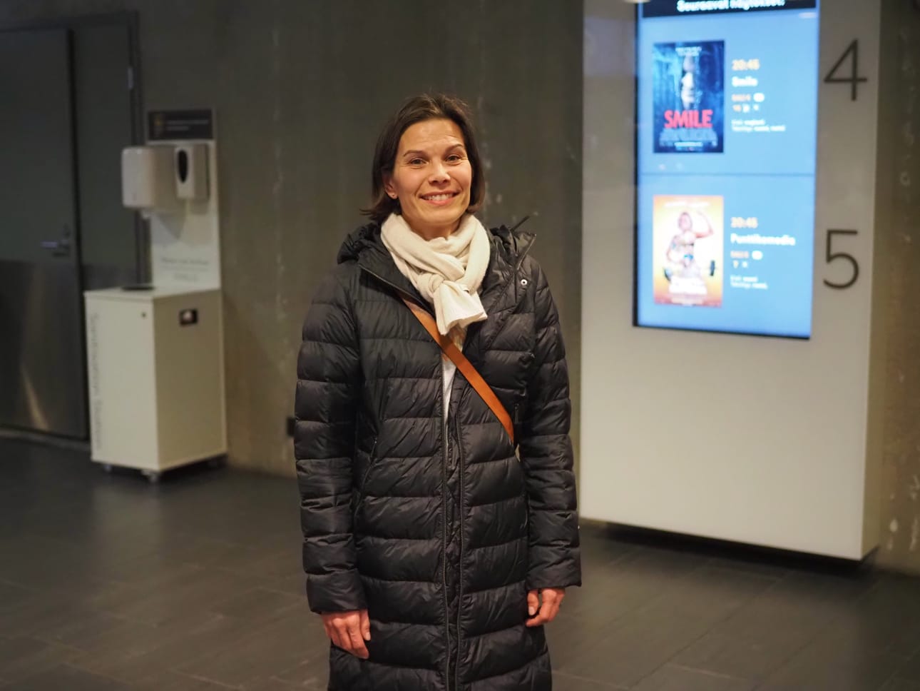 Heidi Valkama sanoo Free Skate -elokuvan jättäneen hieman ristiriitaisia tunteita, sillä se yhdistää taitoluisteluun ikäviä asioita, jotka eivät lajiin kuulu – ainakaan Suomessa.