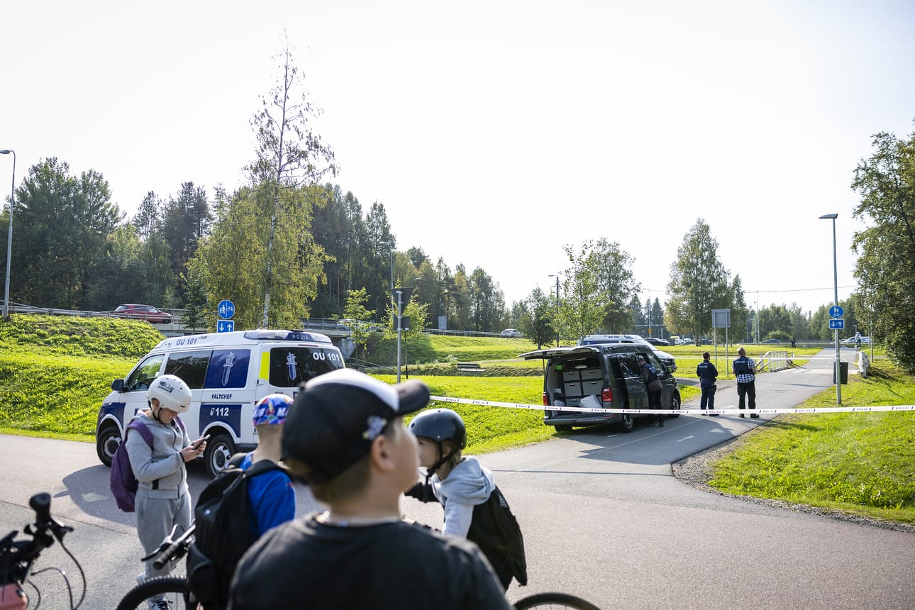 Puukotustilanne sattui kevyen liikenteen sillalla Kastellissa.